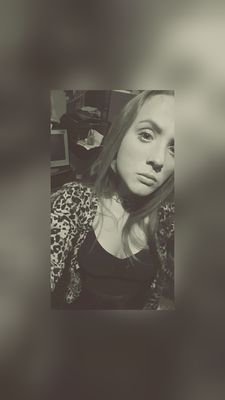 MelanieMarMart's profile picture. Simplemente emocional.