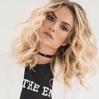 Meu coração vai ser rebelde para sempre.❤️ dona do @Luar__Fc que trocaram a senha