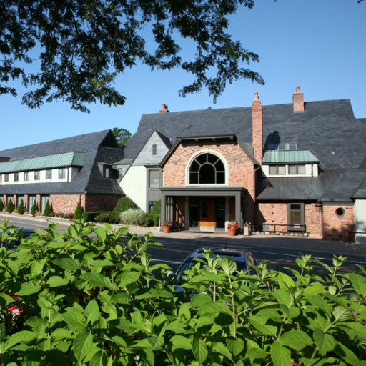 Founded in 1926 Forest Lake Country Club is a private club in Bloomfield Hills, Michigan. For more information about membership email: frontdesk@flcc.us