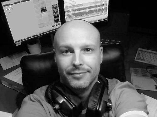 djsharpey's profile picture. Radio Presenter