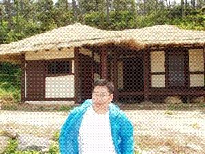 나를 사랑하면 모두를 사랑하는 것이다. I love me. 我爱我。