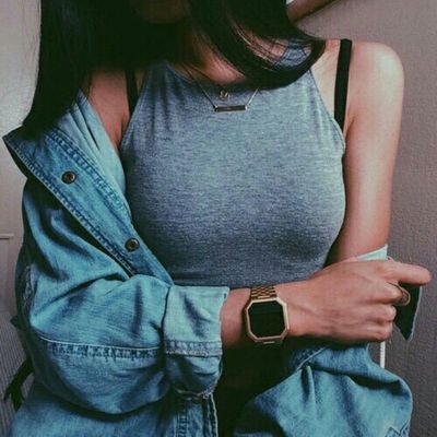 Tipica minita histerica.👢💄
Si que me guste coger me hace puta entonces soy re puta.👄💅
Somos 3 hermanas a distancia. Somos un amor con muy mal carácter.❤💎💣