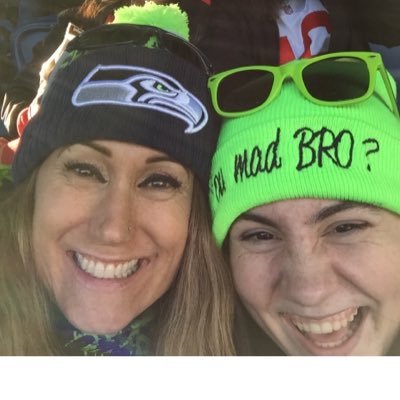 Insane Seahawks Fan!! 💚💙 12ForLife 💙💚 Blue Friday Every Friday 💚💙 Mother  of 3 beautiful daughters, ❤️🌺🌈 love Hawaii, ride motorcycles