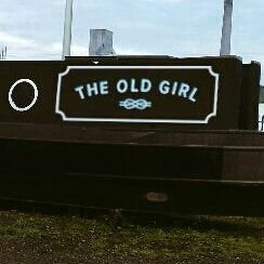 I'm lookingfor a new girlfriend now I'm captain of 58ft narrowboat boat