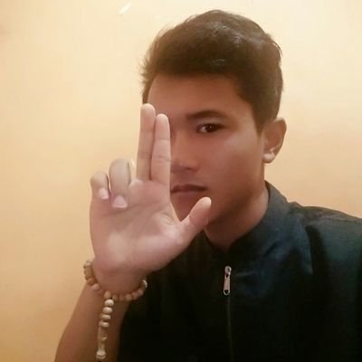 berjuang demi membahagiakan ke dua orang tua dan meraih impian dan cita-cita
......