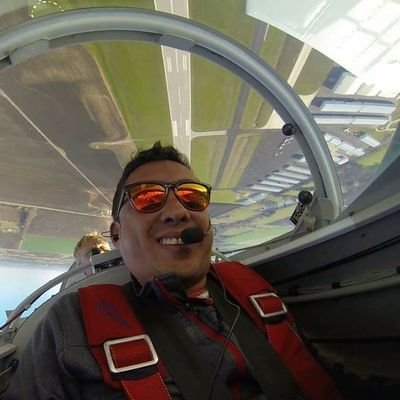 Explorador del cielo y la tierra! Especialista en #aviacion #espectaculosaereos #turismo #fotografia y apasionado de México
https://t.co/UShWTv93Eg