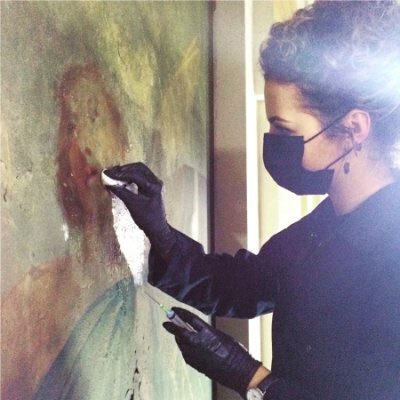 Jade Maloney B.A (Hons) M.A | Conservator | Gilder | Decorative Artist