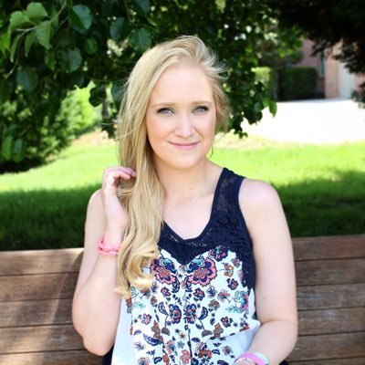 AmberWallace_'s profile picture. I am a lover of Jesus Christ and queso dip. #NoColonStillRollin