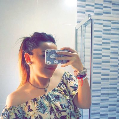 Simplemente hacer lo que te hace feliz🎀 🍍🍍