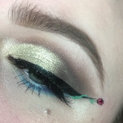Makeup Enthusiast | 21 | ig:TheMakeupCaunter business: TheMakeupCaunter@gmail.com 📧