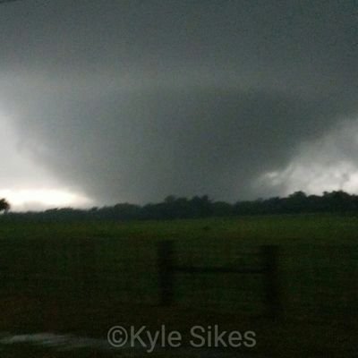 Student, Storm Chaser & Weather Enthusiast.