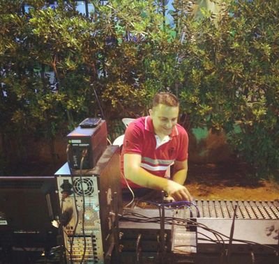 Son of God❤️ ثورة ١٧ تشرين🇱🇧

               

    -Music Technology
- music composer
- Audio Engineer
- DJ