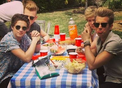 Fans de The vamps😍y CD9💞