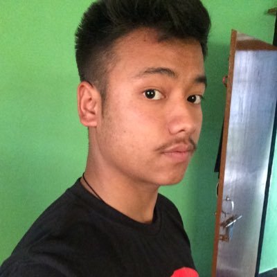 prabalgurung10's profile picture. 