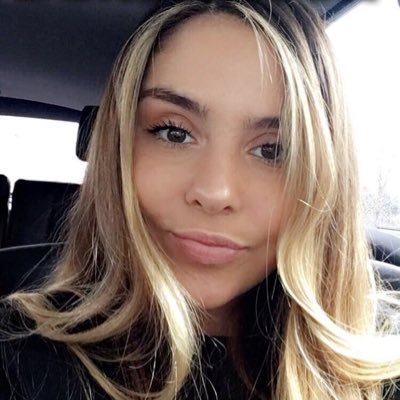 anaclancy's profile picture. senior @ lhs | lemmalemmalemmalemmalemma