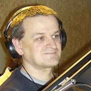 Hallo ik ben Sander Voortman ik ben programmamaker bij koekstad radio 94.4 fm Zoals Voortman s Classis op donderdag van 22:00 tot 0:00 en zondag vanaf 12:00