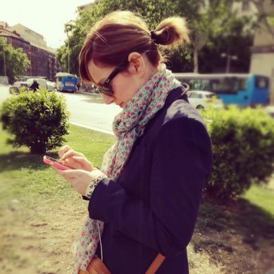 MissTroy2011's profile picture. Docente de primaria conectada, con muchas cosas que aprender todavía, pero que es buena alumna.