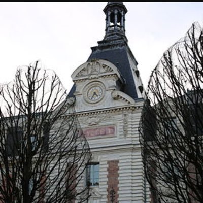 Bonsoir bonsoir les élèves de Zola! envoyez moi toutes vos informations en mp et j'affiche tout en anonyme !