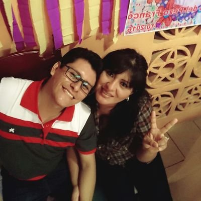 soy una chica alegre y divertida, apasionada en lo q hago y cumpliendo mis metas.