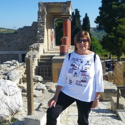 riutoni's profile picture. 