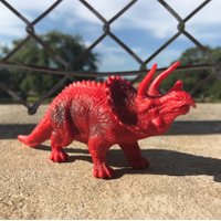 Larry (@larrythelitdino) 's Twitter Profile