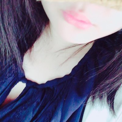 momo0401_kitty's profile picture. 