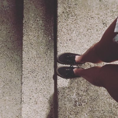 vaporedwine's profile picture. a garden weed that cracks concrete