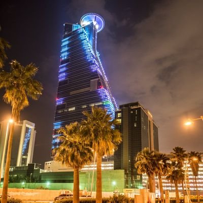 جمَـال الرُوحَ هُـو الشيَءْ الوحِيـدَ
الـذيَ يسْتطـييعُ حـتى الأعمَـئ أنْ يـراﮪ ♥ ITTI