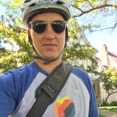 Renewable energy guru, coffee roaster and craft beer fan. Currently spending a lot of time chasing my two boys and chocolate lab around. Founder @thesolarhood