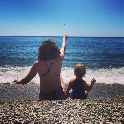 swim, food and film lover, wannabe idler, loves a good cider. now with small human in tow.