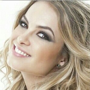 SBr75124174's profile picture. Sophia Abrahão e Arthur Aguiar 

Novela de Globo 

❤😍🙏💄💅💋