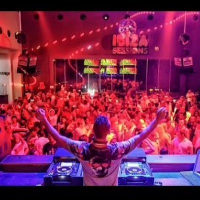 If I gave a fuck what people thought I wouldn't be as lit as I am so fuck you 🤘🤘