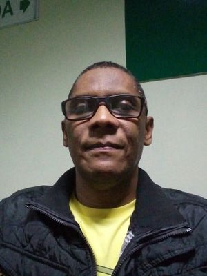 Médico, pai do Wagner, Carla, José Elias, Rodrigo, Danielle, Isabella e Victor Miguel, avô de Clarinha, Maitê, Pietro, Isabel e Bernardo, marido da Alessandra.