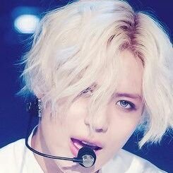 Cantante, Compositor, Modelo, Bailarín, Escritor, y DJ de radio. | Miembro del Grupo SHINee | #Pasivo #Homo