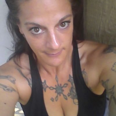 PrincessBigBlue
josiebella...lover of Jedi and Sith Lord alike..harrypotter lover.. . hip hop junkie...giants yankees..lover of all things new york..i am new y