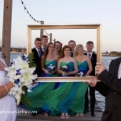 Wedding photographer Sunshine Coast - David Lynne Photography is a family owned professional photography business based on Sunshine Coast,