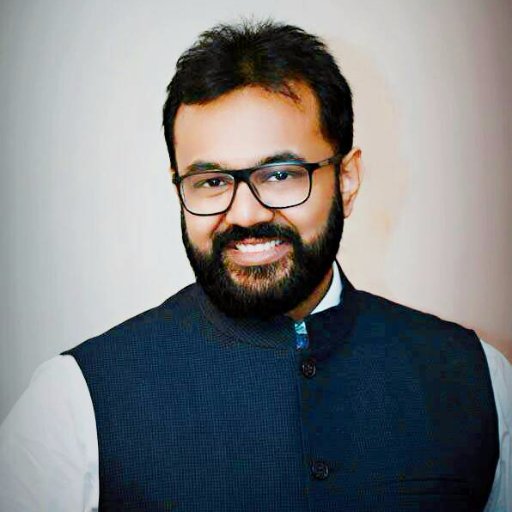 Founder/Man-Friday @MyrsaTech Passionate about Product, Design and Solutions. Entrepreneur, student & lover of life and aspiring CHANGE AGENT !
