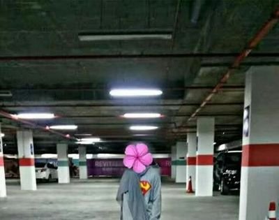 nidahishak's profile picture. 