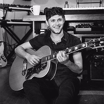 ☯Niall makes me ˘◡˘. ・:*✧I don't exist if I don't have Niall, the sun doesn't shine, the world doesn't turn ✧*:・