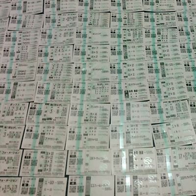 2silencesuzuka2's profile picture. 競馬大好き。筋書きのないドラマ。最高です。 好きな馬は ライスシャワー、サイレンススズカ、ドゥラメンテ、ショウナンパンドラ、サトノダイヤモンド、カレンミロティック。騎手は池添さん推し。 馬券に悔いは残したくない！ 購入馬券はツイートします！ 相互フォロー大歓迎！ 博多っ子です！たまに遊戯王‼︎よろしくお願いします🐴