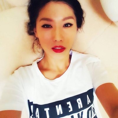eunsuuk's profile picture. 음란.음탕.문란한 언니~!