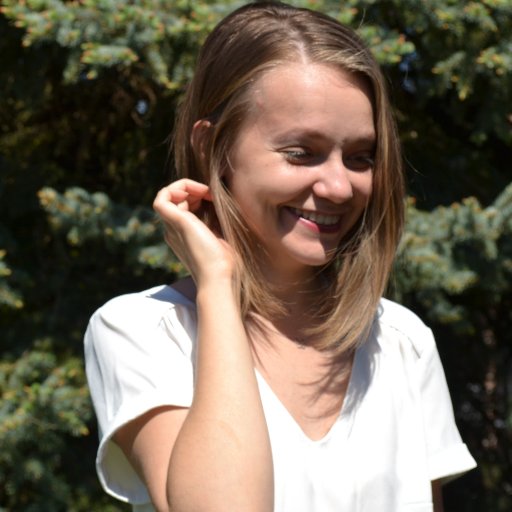 olgauhry's profile picture. J'aide les petites entreprises et les auto-entrepreneurs à développer leur activité en ligne à travers les réseaux sociaux et leurs sites Web