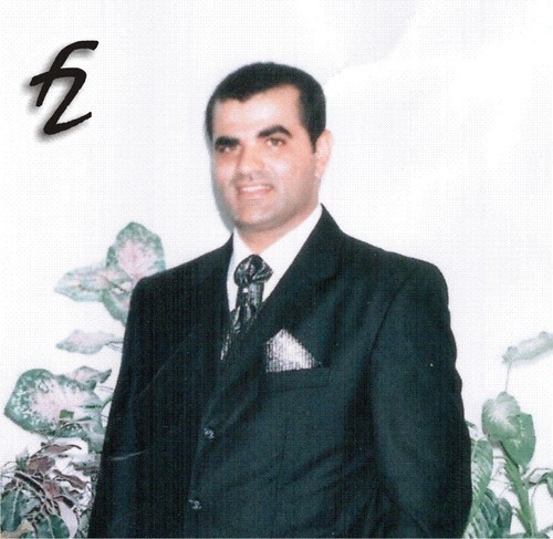 سياسي و كاتب