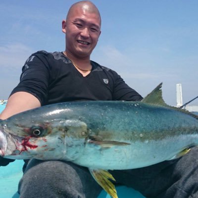 山口県下関市で漁師と遊漁船をしてます! まだまだ駆け出し中のヒヨッコですがよろしくお願いします(^ ^) 山口県 釣 2111