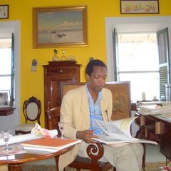 ManlyEtiquette's profile picture. Lawyer, fashion designer, former senator, author of Manly Manners trilogy.