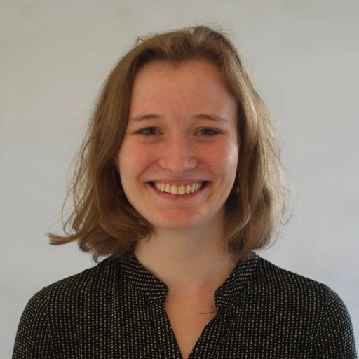 rrsmith0310's profile picture. Bridging Disciplines and People for Sustainable Development / 🇭🇺 🇺🇸 🇪🇺 -👶 🇫🇷 - 👩‍🎓 🇺🇸 - 👩‍🎓 🇭🇺 - 🏠 🇪🇸🇫🇷