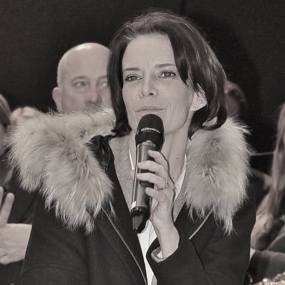 Maire de Neuville-en-Ferrain - Conseillère métropolitaine de Lille - Vice-présidente du département du Nord en charge de l’Enfance, de la Famille et la Jeunesse