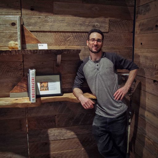 Rubenovitch's profile picture. Digging into the roots of trees