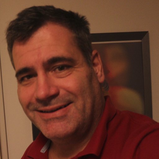 Robesini's profile picture. 