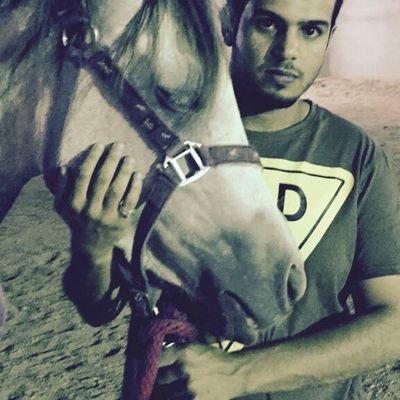 عاشق:وخيال 
ولا عشقت غير طيب الأفعال
 ولا ركبت من الخيل غير الاصايل
ولا اعتزيت إلا بربعي جهينه
